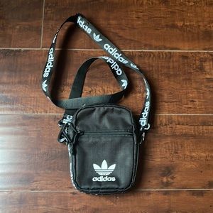 Adidas crossbody bag unisex